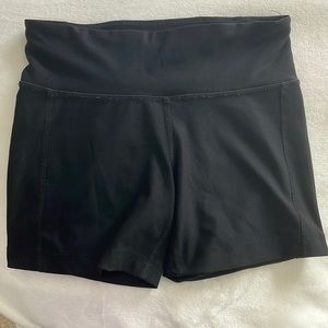 Dip apparel size small volleyball shorts